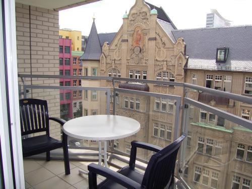 Topdomizil Apartments Checkpoint Plaza Берлин Экстерьер фото