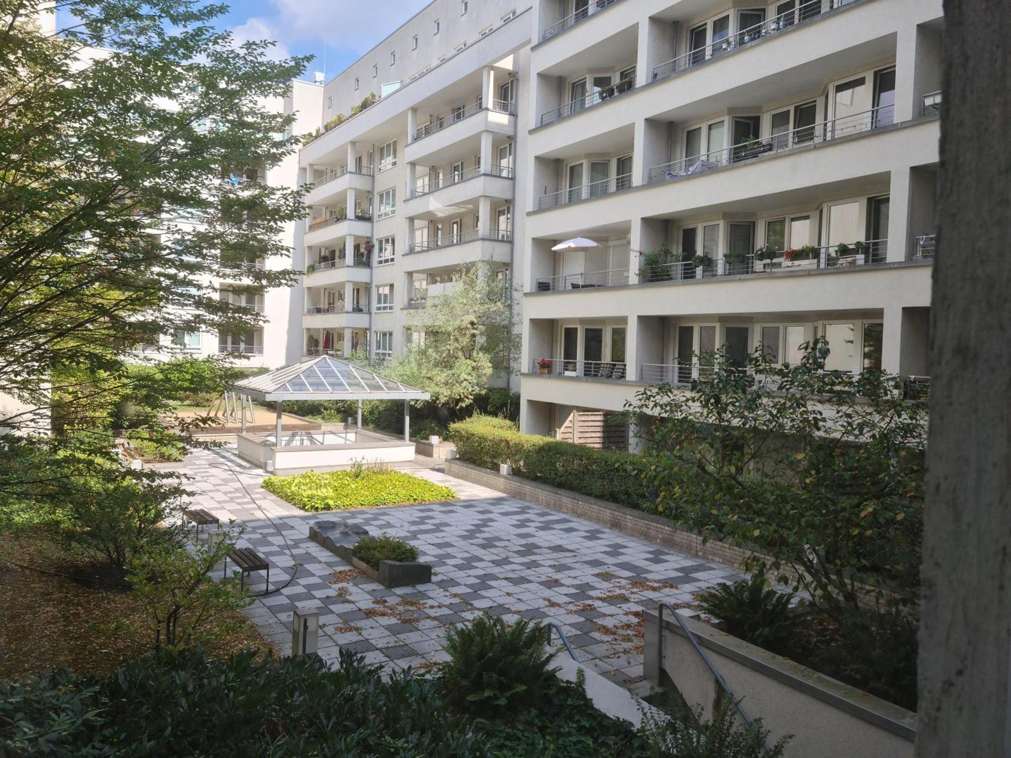 Topdomizil Apartments Checkpoint Plaza Берлин Экстерьер фото